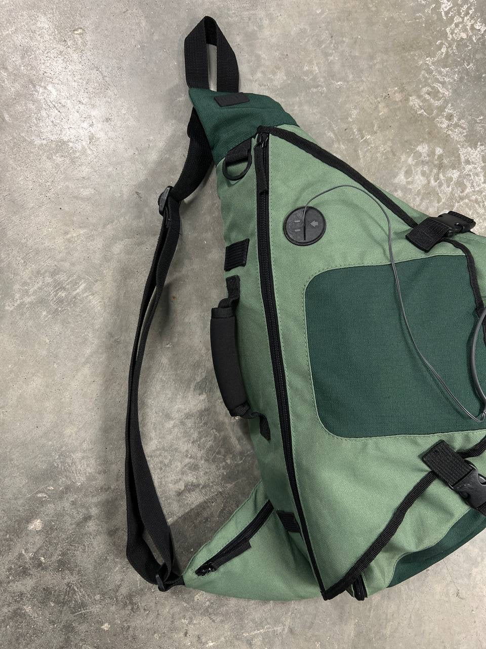 00s Vintage Gap Sling Bag