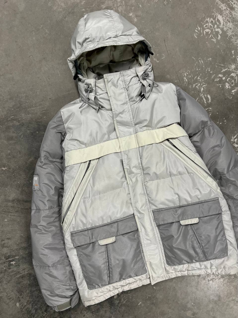 2000s Vintage Burton Snowboards 64 Tactic Puffer Jacket