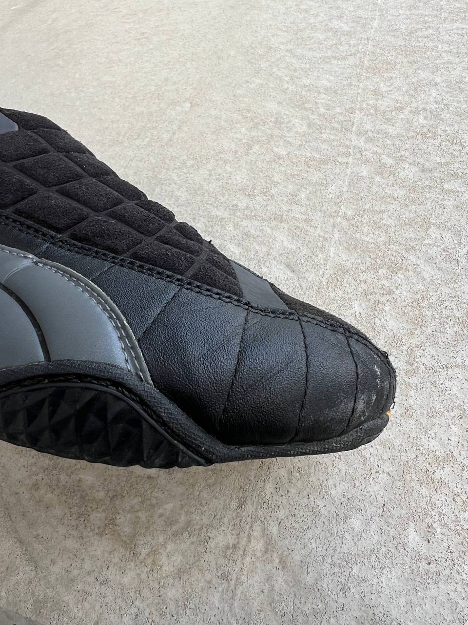 2000s Vintage Puma Uke Shoes