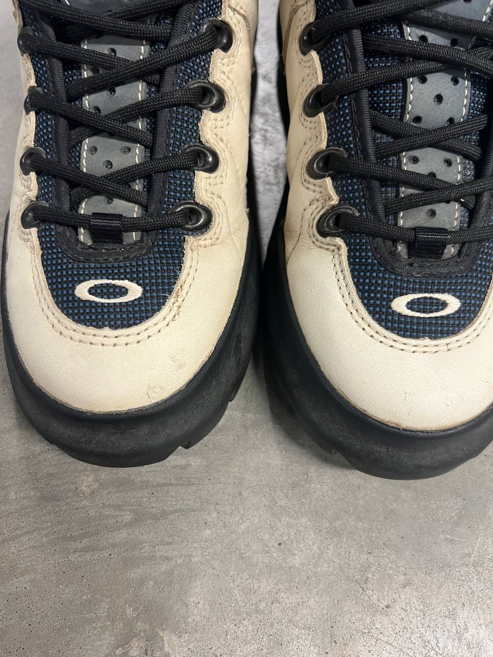2001 Vintage Oakley Nail High Top Shoes