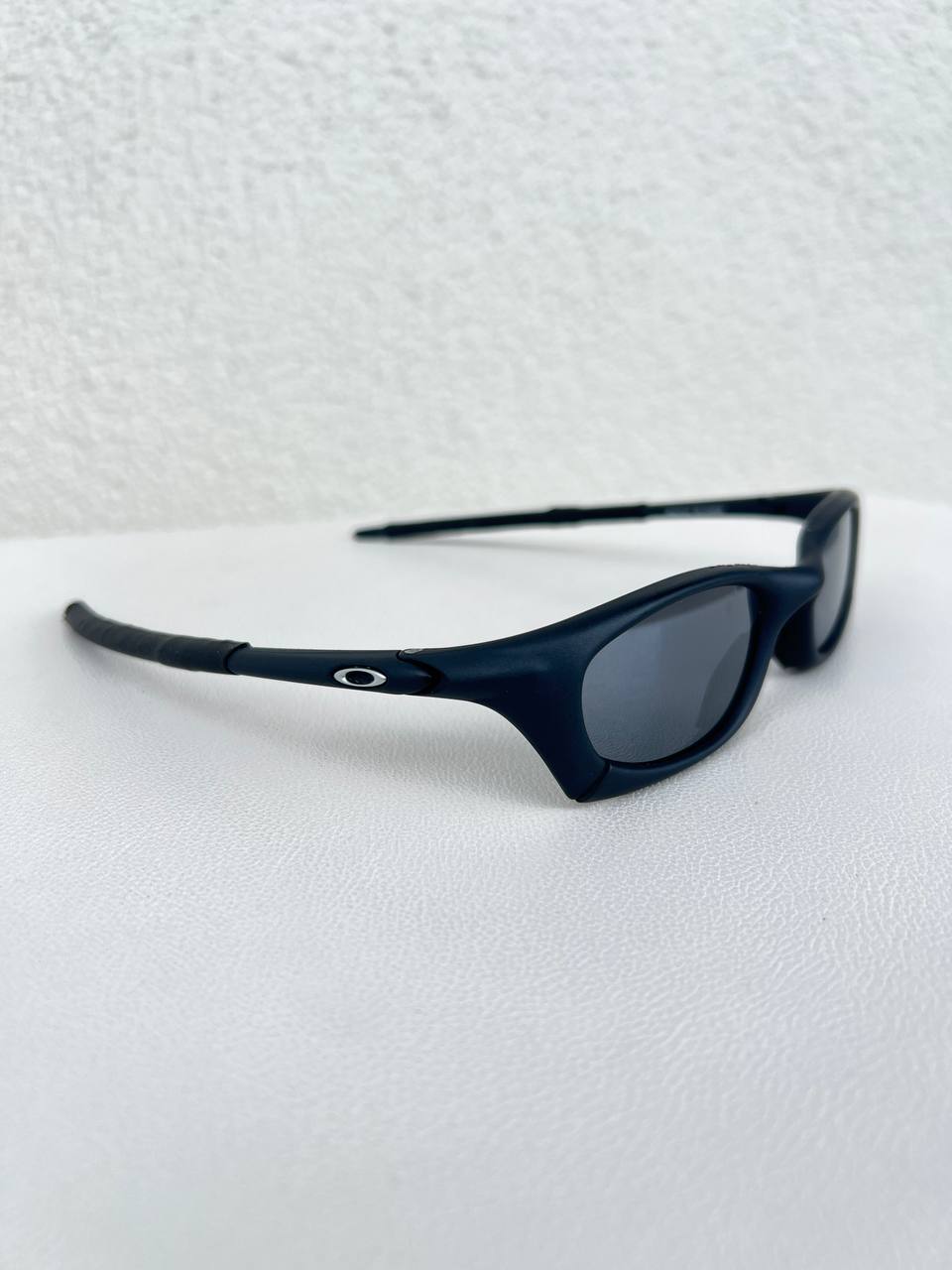2002 Vintage Oakley Mag Four Dark Carbide / Black Iridium Sunglasses