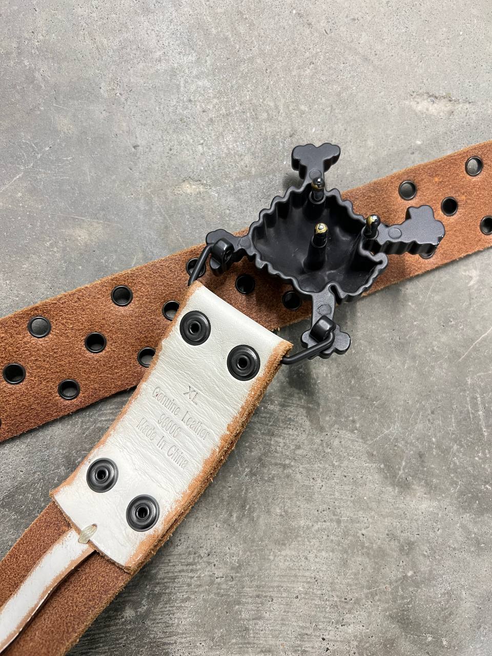 2004 Vintage Oakley Leather Skull Belt