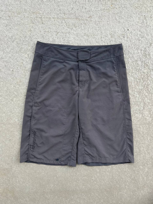 2005 Vintage Salomon Shorts