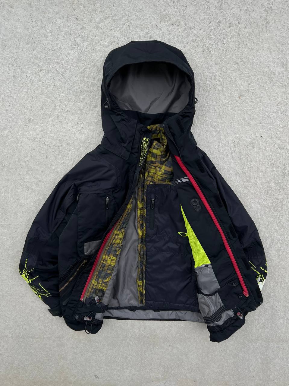 2005 Vintage Oakley Nitro Fuel 2 Hidden Pockets Jacket