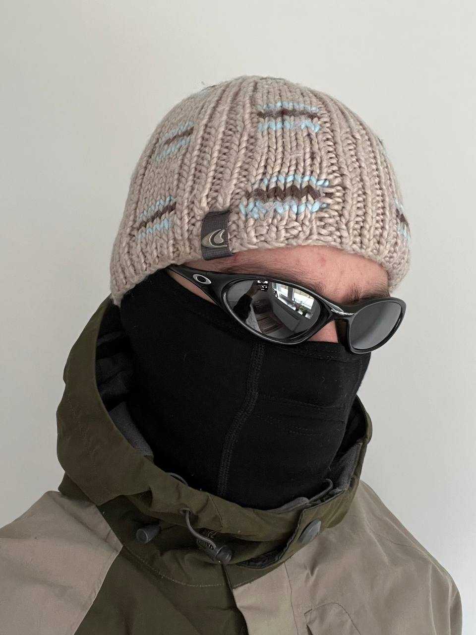 2006 Vintage Salomon Knit Beanie Hat