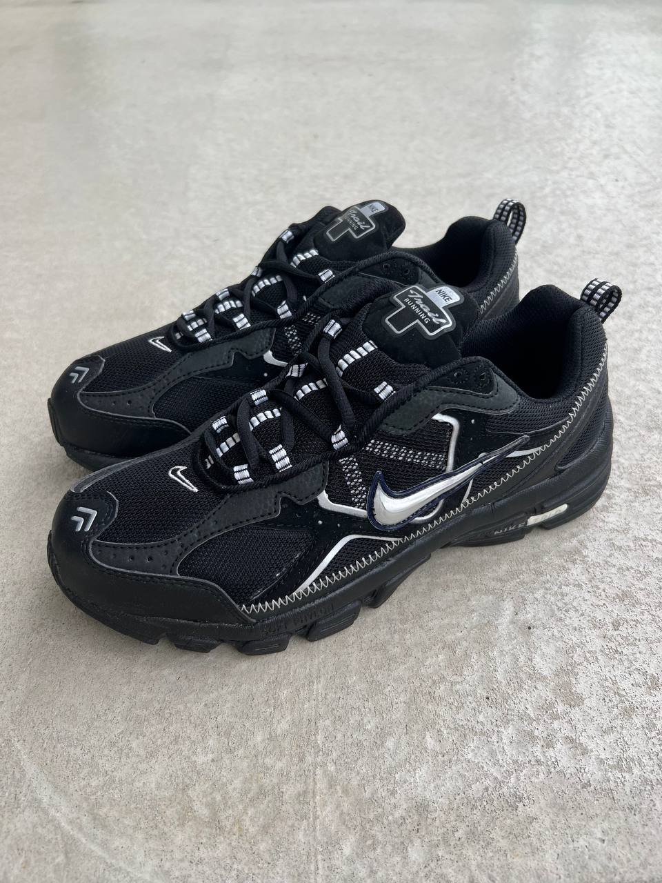 2007 Vintage Nike Air Trail Running Shoes
