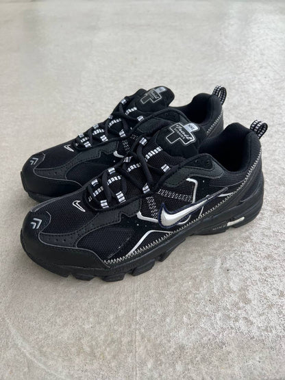 2007 Vintage Nike Air Trail Running Shoes