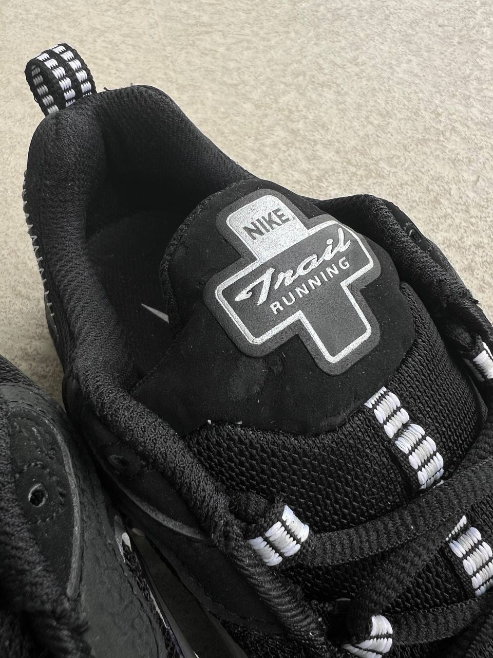 2007 Vintage Nike Air Trail Running Shoes
