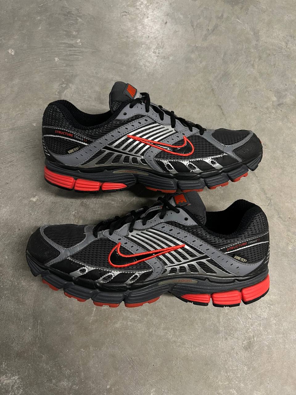2008 Vintage Nike Air Zoom Structure Triax 11 Gore-Tex Bowerman Series