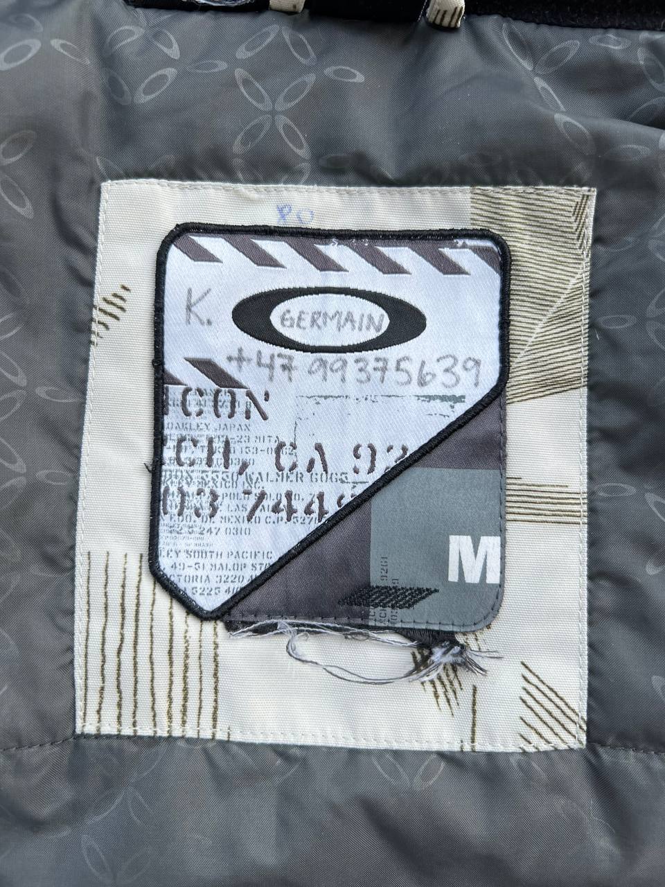 2008 Vintage Oakley Ski Jacket