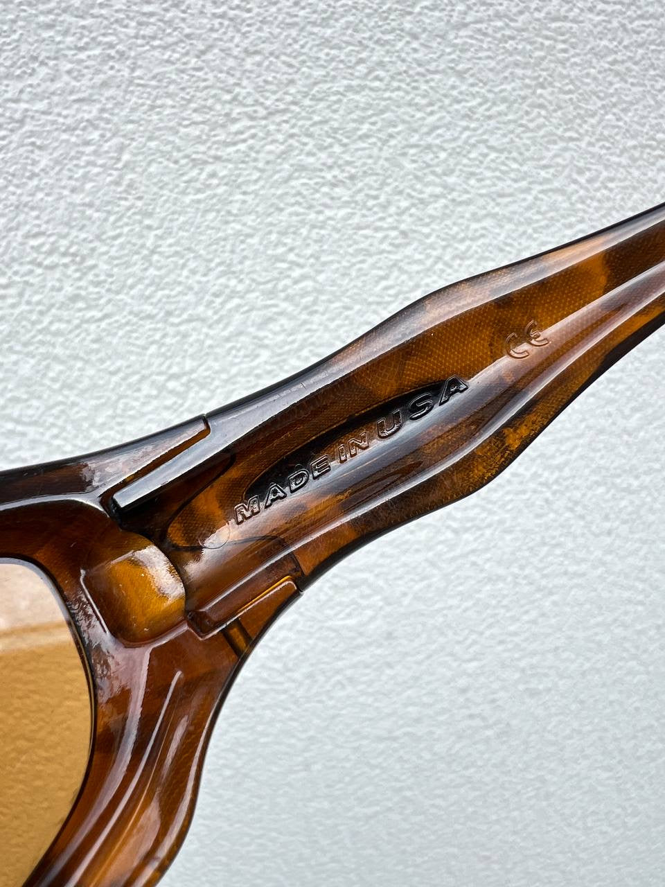 2003 Vintage Oakley Monster Dog 1st Gen Brown Tortoise / Bronze Sunglasses