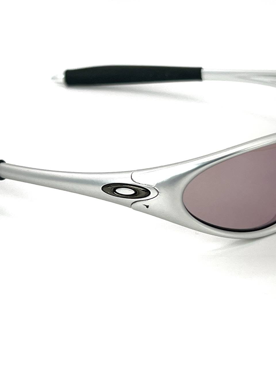 1999 Vintage Oakley Minute Sunglasses