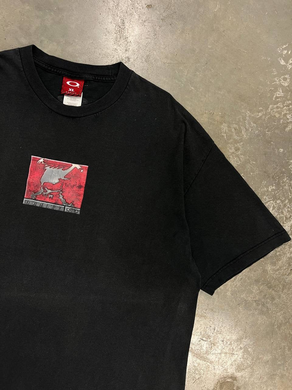 00s Vintage Oakley Skull T-Shirt
