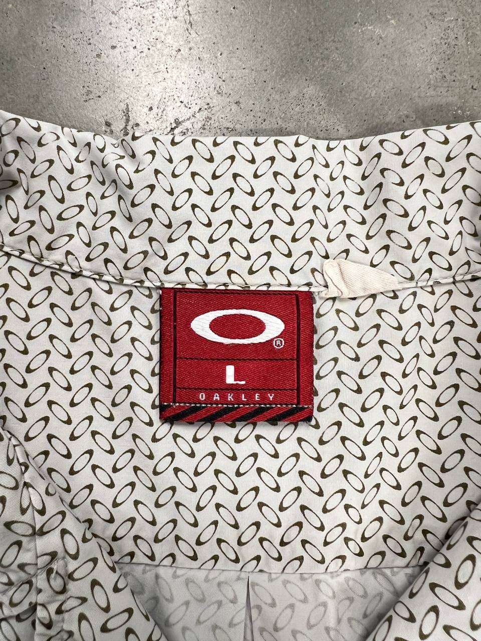 00s Vintage Oakley Icon Multilogo Shirt