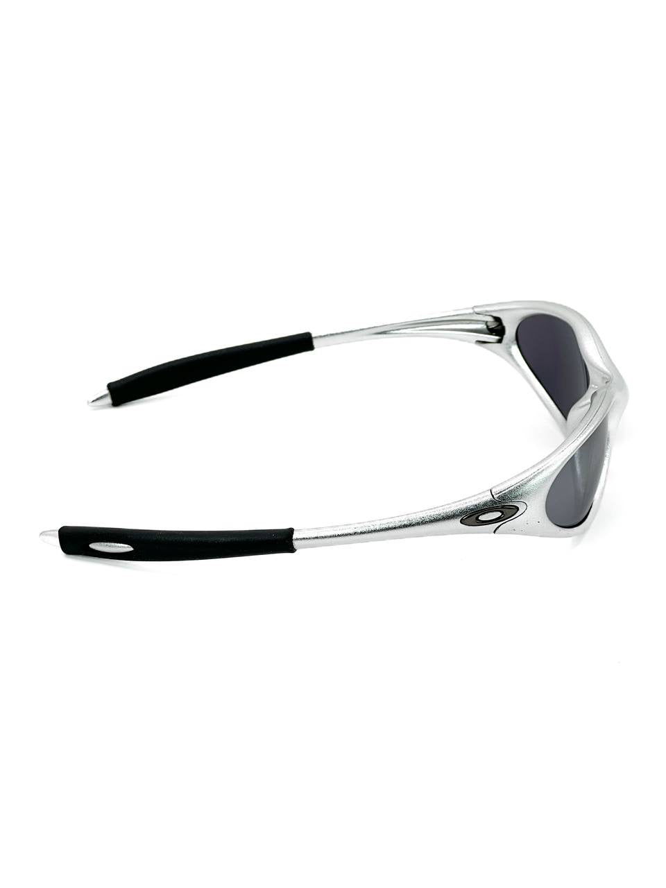 1999 Vintage Oakley Minute Polished Aluminium / Black Iridium Sunglasses