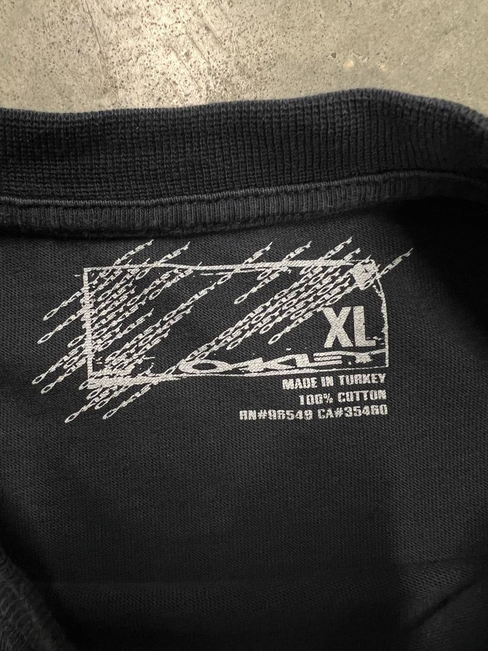 00s Vintage Oakley Long Sleeve T-Shirt
