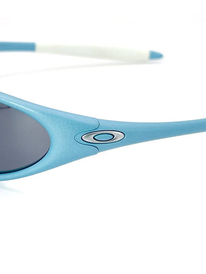 1999 Vintage Oakley Minute Gen 2 Powder Blue / Black Iridium