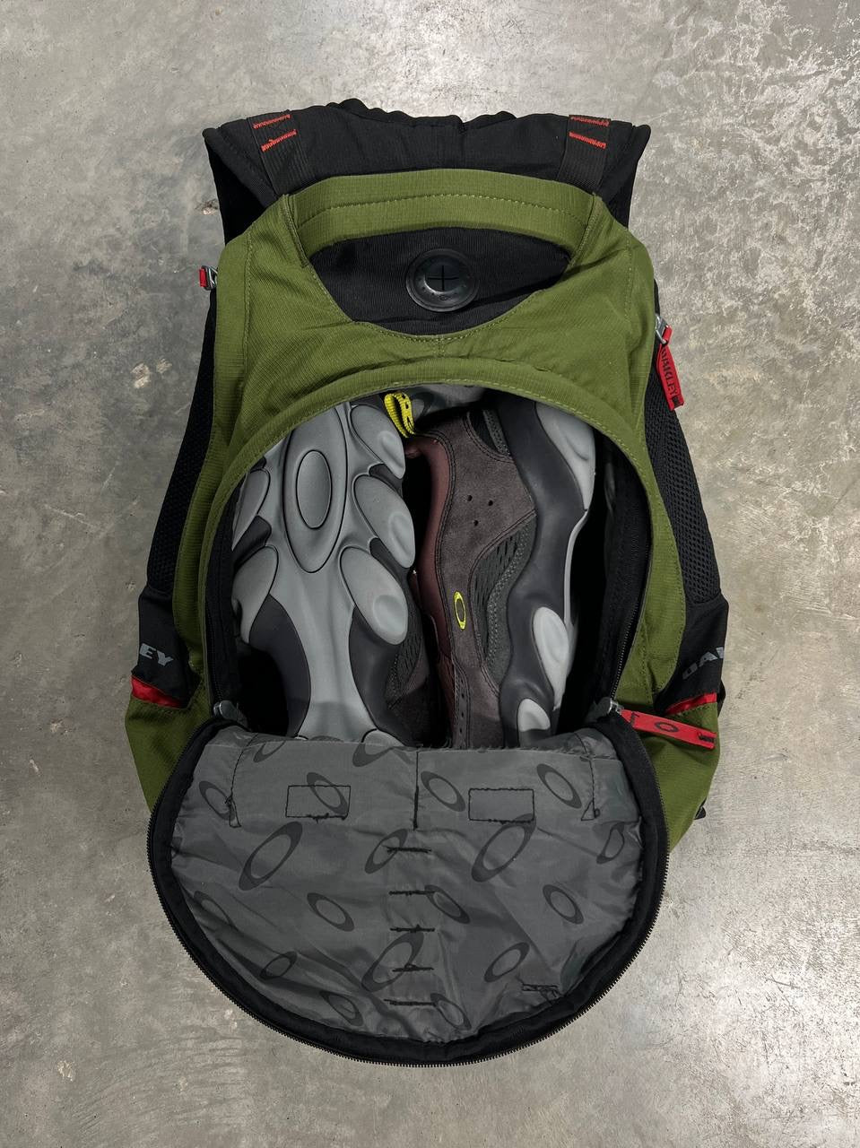 00s Vintage Oakley Backpack