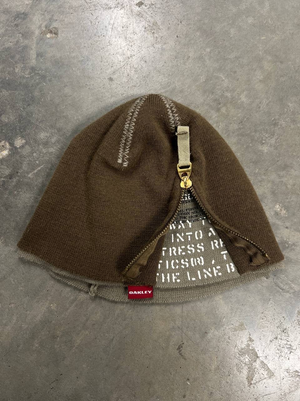 00s Vintage Oakley Double Layer Beanie Hat