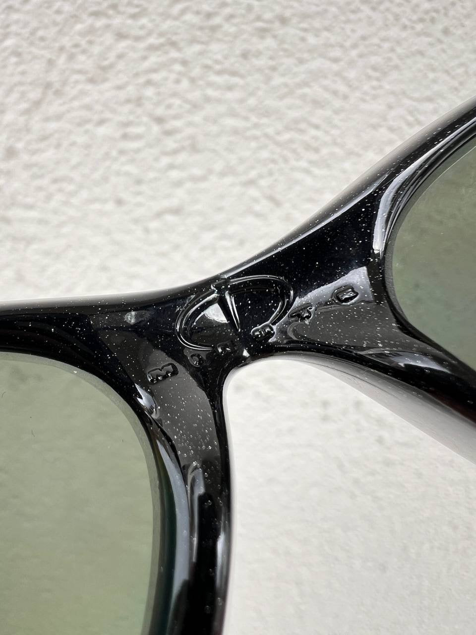 1998 Vintage Oakley Minute Gen 2 Metallic Black / Black Iridium Polarized Sunglasses