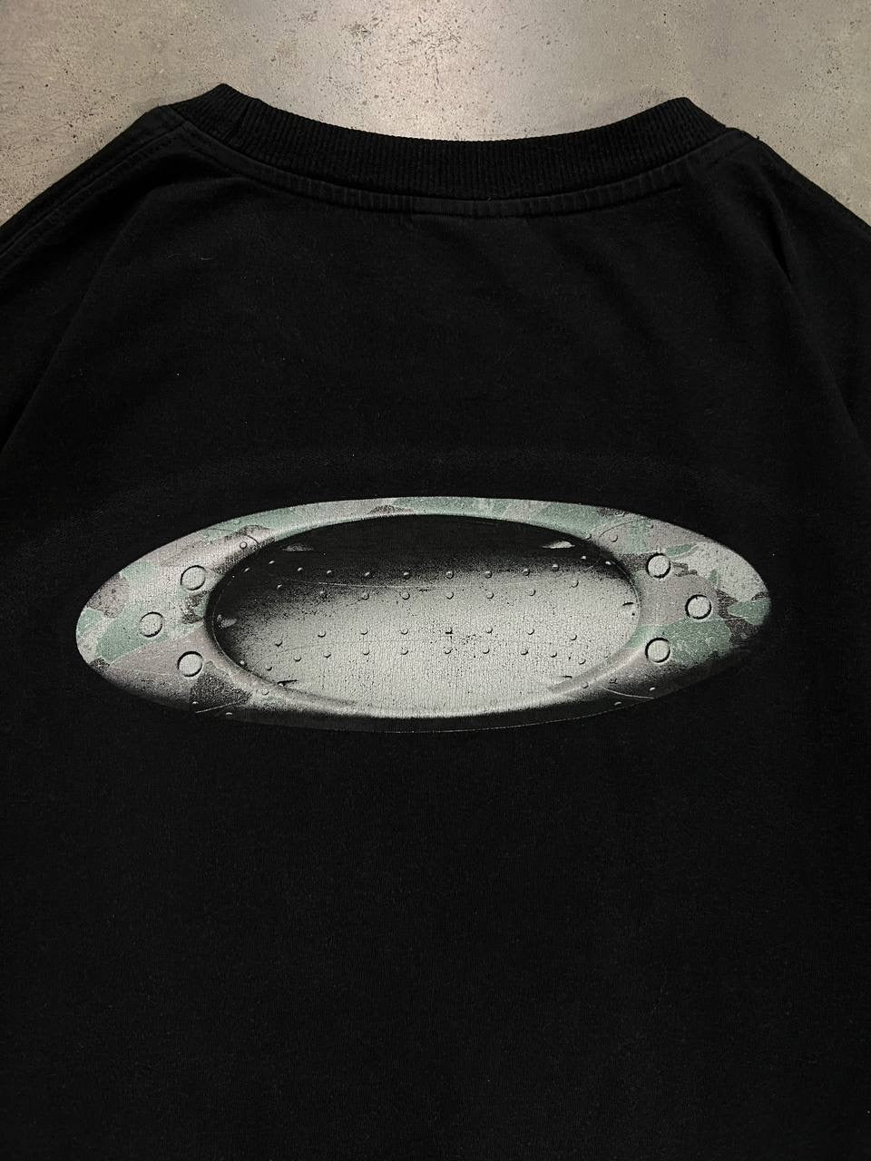 00s Vintage Oakley Camo Icon T-Shirt