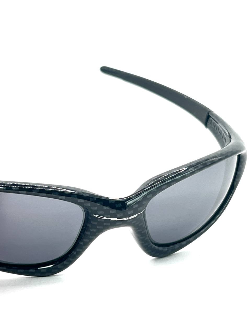1999 Vintage Oakley Straight Jacket Carbon Fiber / Black Iridium Sunglasses