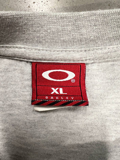 00s Vintage Oakley T-Shirt Center Logo