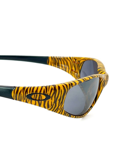 1996 Vintage Oakley Straight Jacket Bengal / Black Iridium Sunglasses