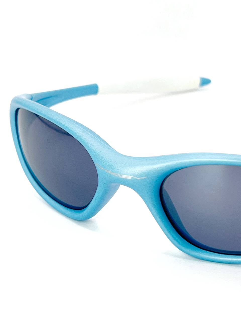 1999 Vintage Oakley Minute Gen 2 Powder Blue / Black Iridium