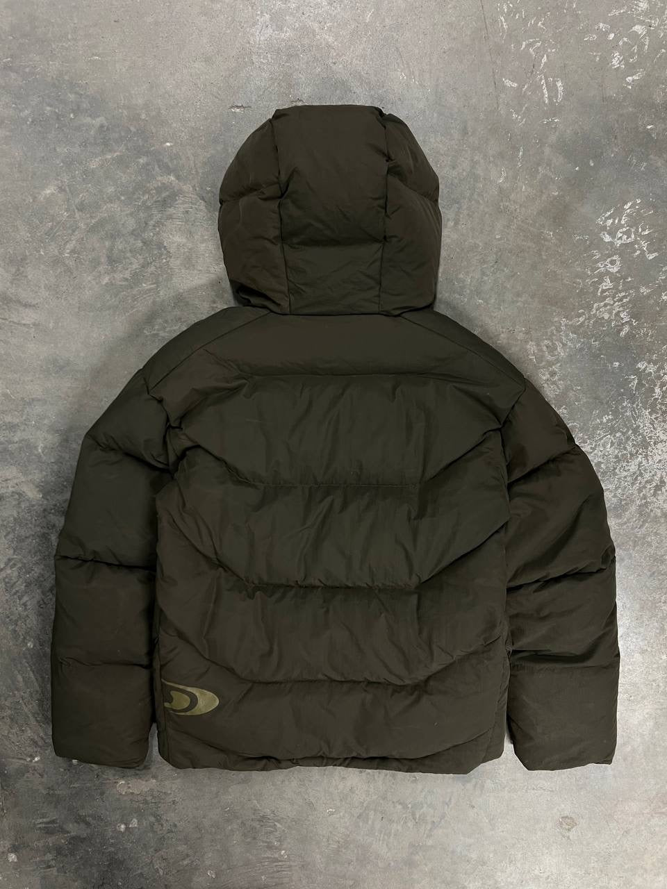 2004 Vintage Salomon Puffer Jacket