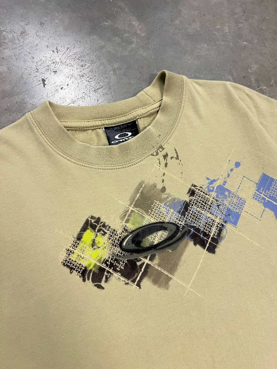 00s Vintage Oakley T-Shirt