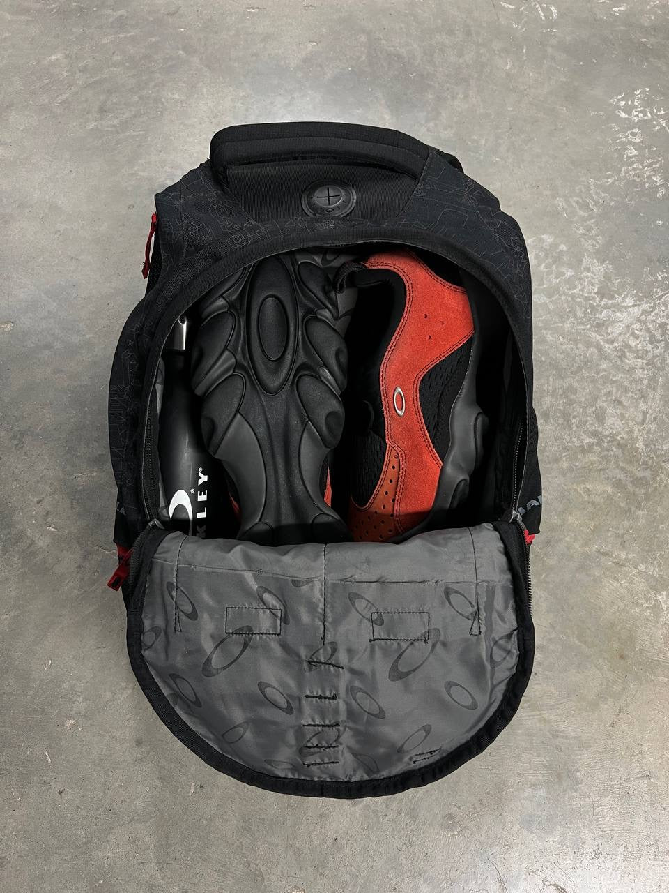 00s Vintage Oakley Backpack