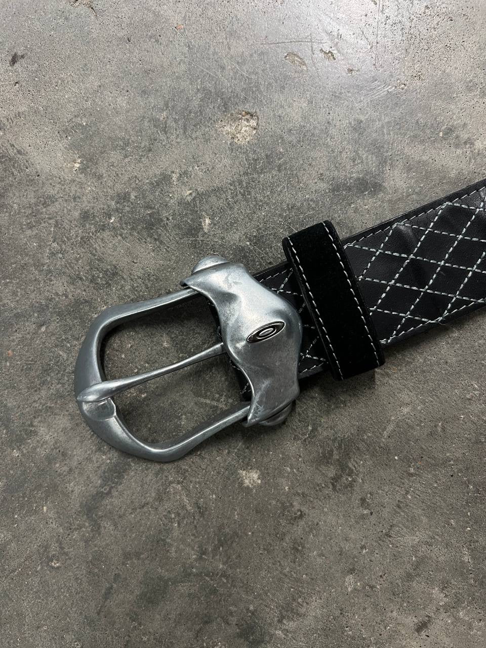 00s Vintage Oakley Industrial Leather Belt Black