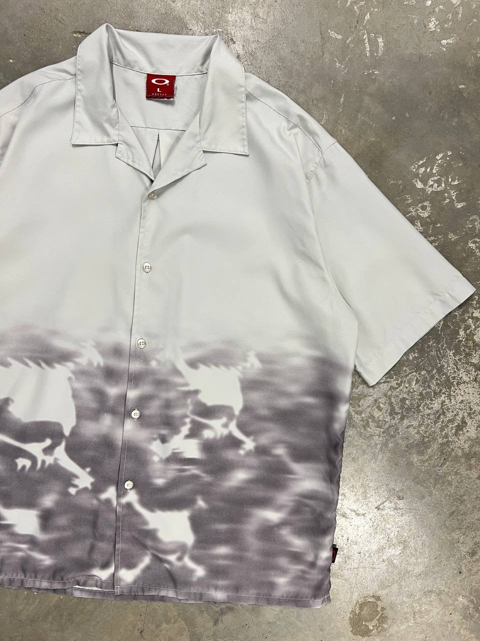 00s Vintage Oakley Motion Skull Shirt