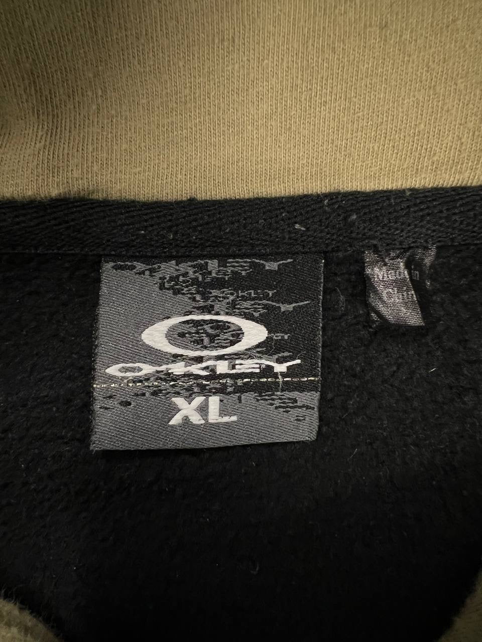 2005 Vintage Oakley Hoodie