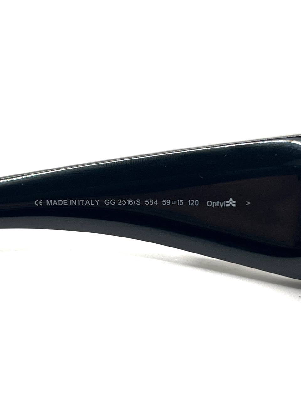 00s Vintage Gucci GG2516 Black Sunglasses