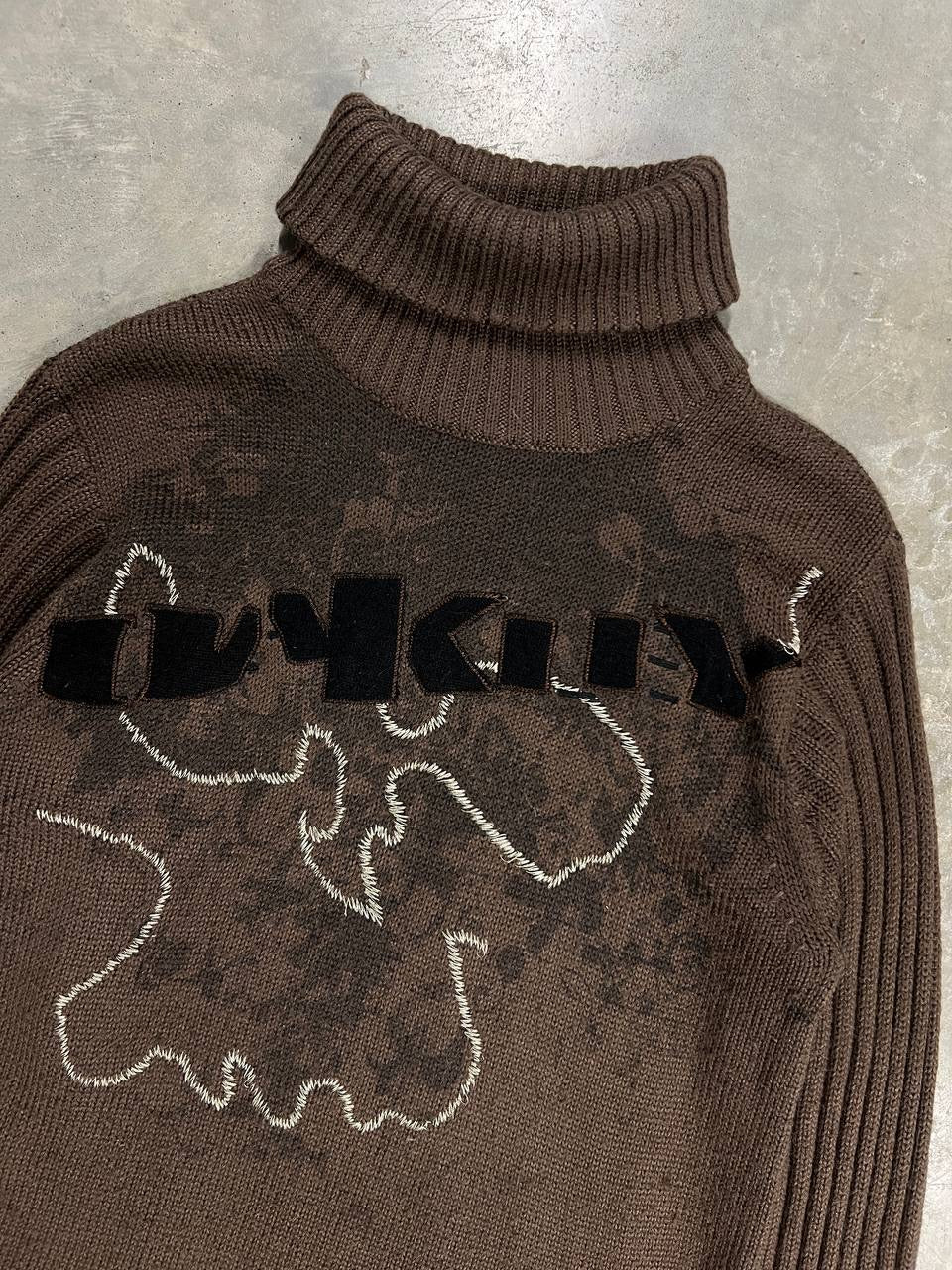 2006 Vintage Oakley Skull Sweater