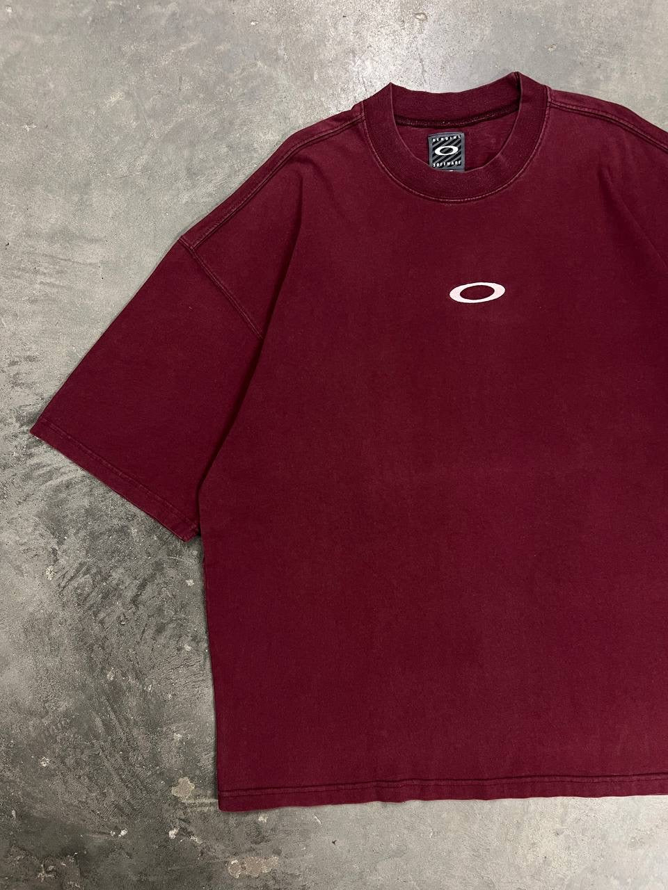 90s Vintage Oakley Software Center Logo Embroidered T-Shirt