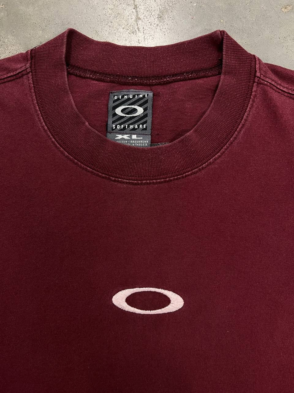 90s Vintage Oakley Software Center Logo Embroidered T-Shirt