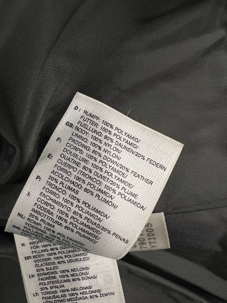 2004 Vintage Salomon Puffer Jacket