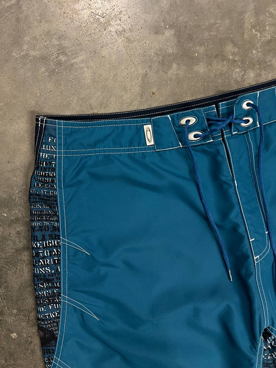 00s Vintage Oakley Board Shorts
