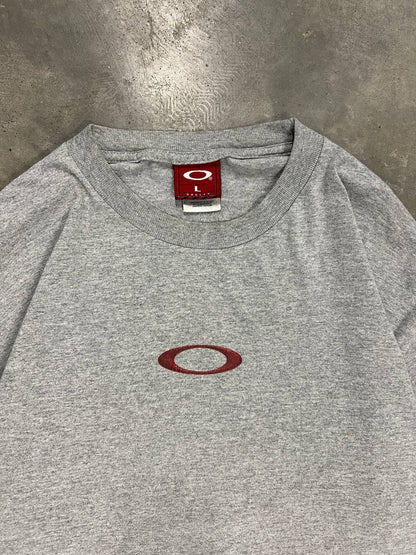 00s Vintage Oakley Long Sleeve T-Shirt