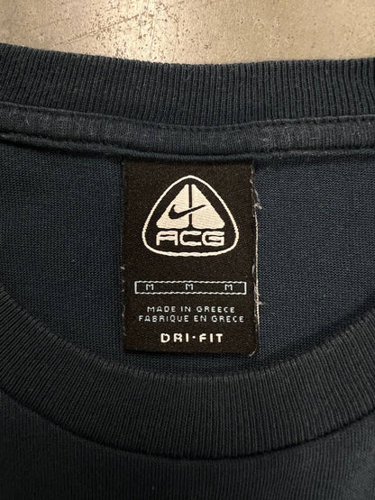 2002 Vintage Nike ACG T-Shirt