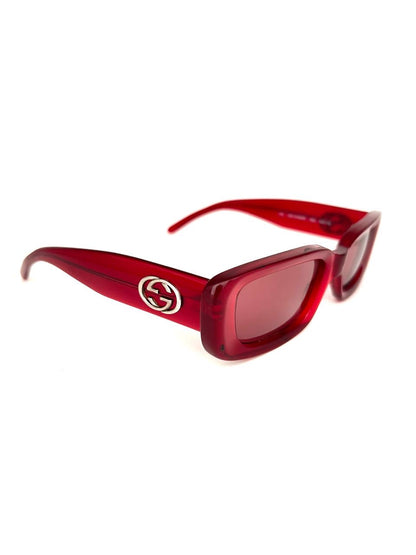 Iconic Vintage Gucci Squared Moda
Cherry Red Sunglasses GG 2409