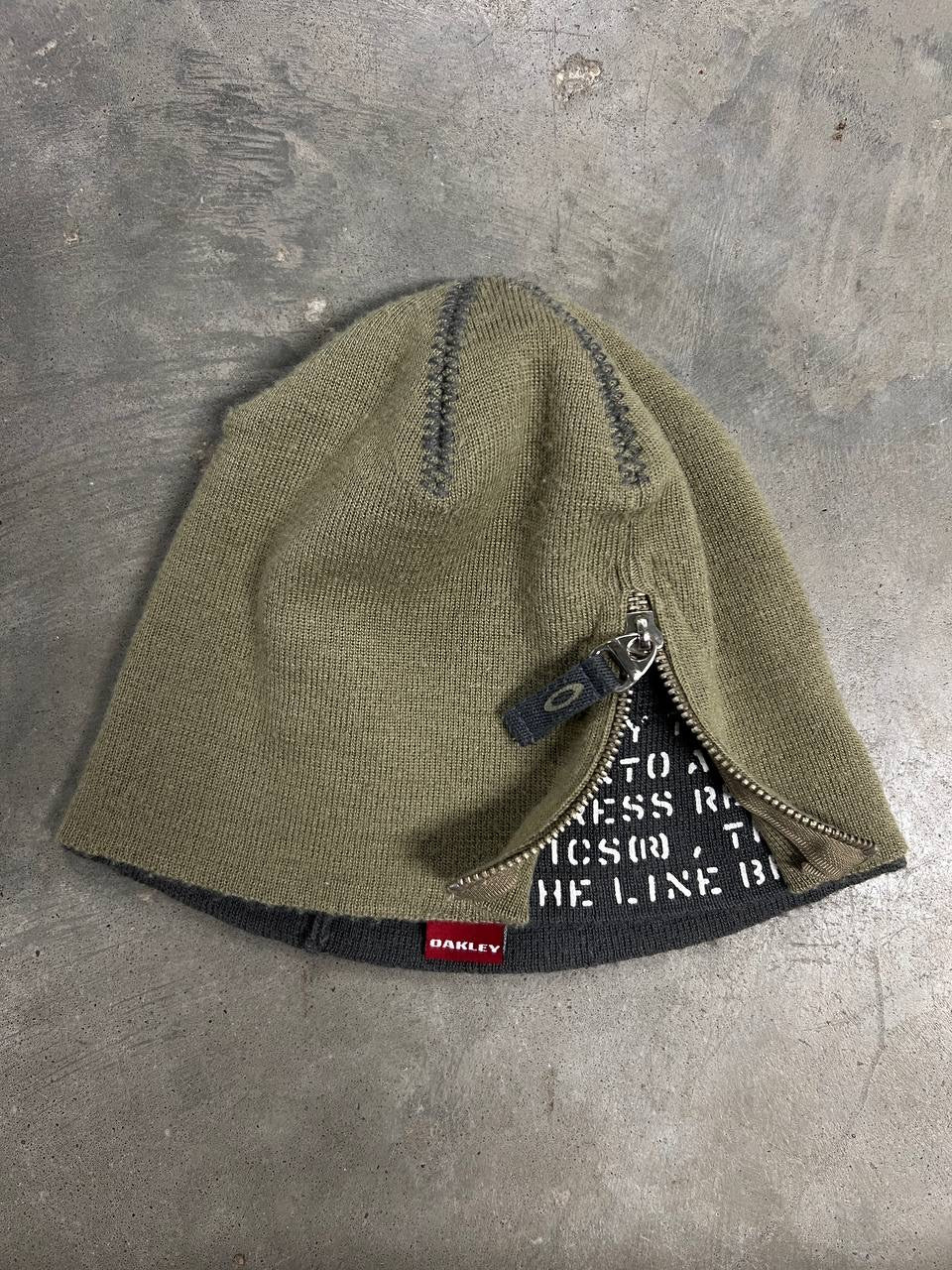 00s Vintage Oakley Double Layer Beanie Hat