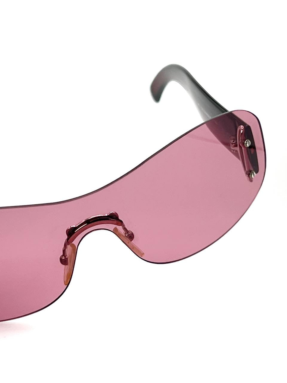 00s Vintage Gucci 2448 Pink Sunglasses