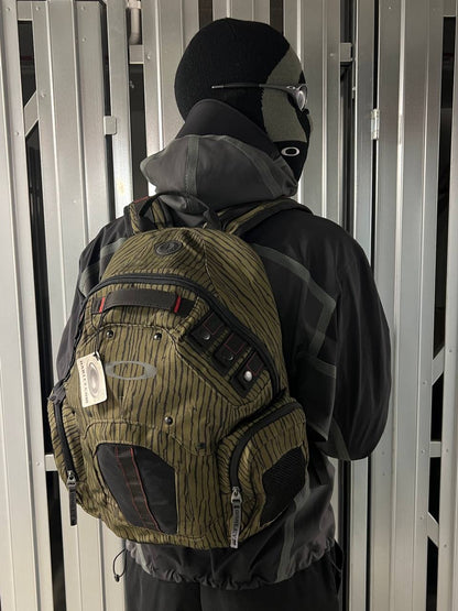 00s Vintage Oakley Planet Pack 2.0 Backpack Bag