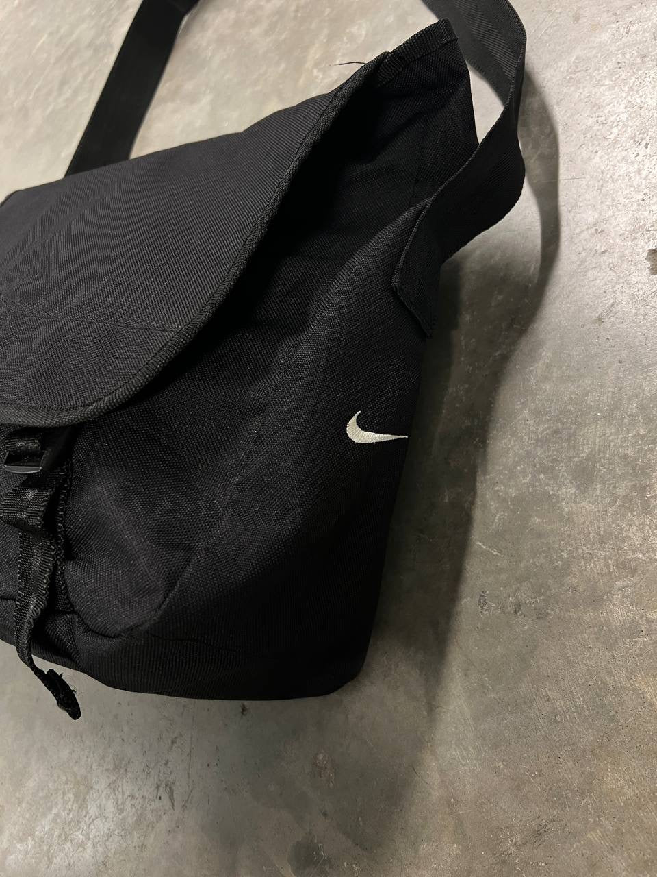 00s Vintage Nike Shoulder Bag