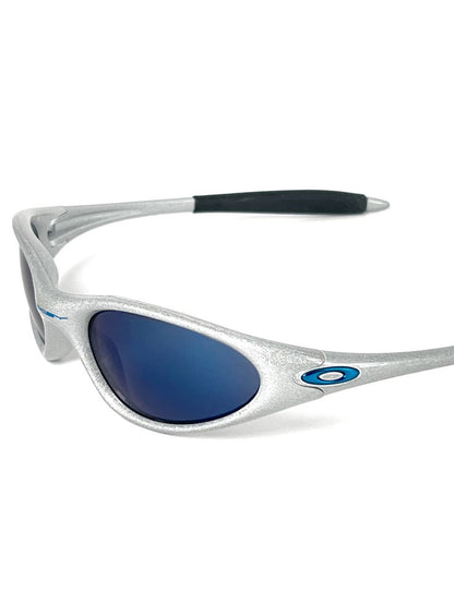 1998 Vintage Oakley Minute Gen 2 Silver / Ice Iridium Sunglasses