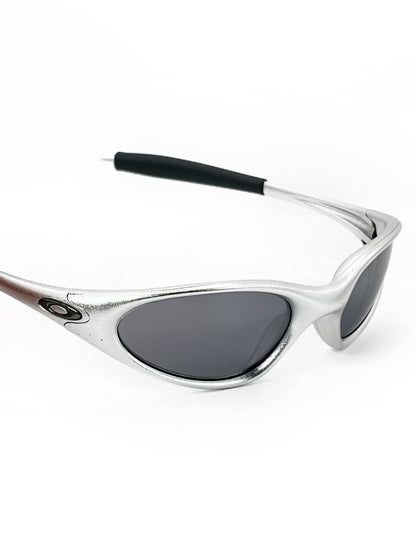 1999 Vintage Oakley Minute Polished Aluminium / Black Iridium Sunglasses
